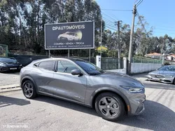 Ford Mustang Mach-E 75.7 kWh Base