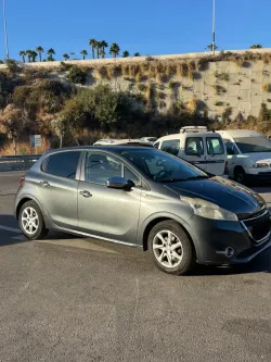 Peugeot 208 82 VTI Style