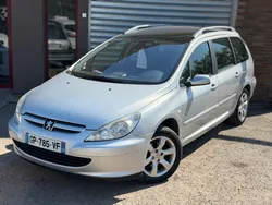 Peugeot 307 SW AUTOMATIQUE 2.0 l i 136 CH 97000 KM GARANTI 3 MOIS / TOIT PANORAMIQUE / CLIMATISATION / JANTE ALU / RÉGULATEUR & LIMITEUR / RÉVISION À JOUR / DISTRIBUTION A JOURS