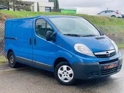 Opel Vivaro FOURGON F2700 C1 2.0 CDTI 90 CH / ATTACHE REMORQUE CARNET ENTRETIEN COMPLET