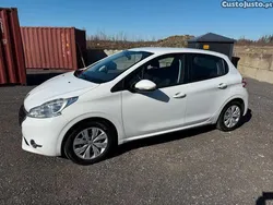 Peugeot 208 1.4 HDI 68HK