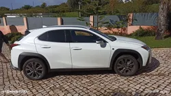 Lexus UX 250h F Sport+