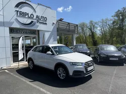 AUDI Q3 2.0 TDI - 120 - BV S-tronic Ambiente GPS + RADAR AV/AR + CLIM