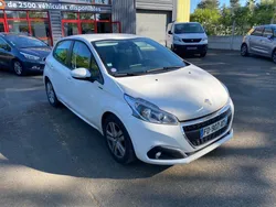 PEUGEOT 208 1.2i 12V S&S - 82 - Signature