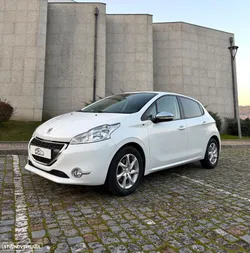 Peugeot 208 1.2 VTi SE Style