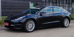 TESLA MODEL 3 RWD Standard Range Plus