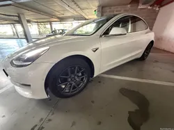 Tesla Model 3 Dual motor