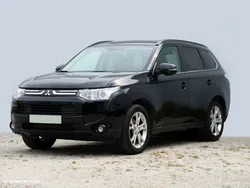 Mitsubishi Outlander 2.2 DI-D Instyle Navi