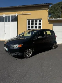 Mitsubishi colt essence 1.1 révisée et garantie