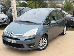 Citroën C4 Picasso 1.6 HDi 110 245,000km GARANTI 3 MOIS / ATTELAGE / GPS / 3 CLEFS / RÉGULATEUR ET LIMITEUR DE VITESSE / CLIMATISATION / COURROIE DISTRIBUTION + POMPE À EAU OK / RÉVISION À JOURS