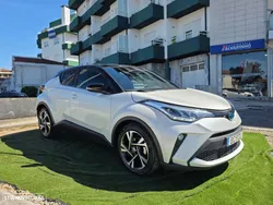 Toyota C-HR 1.8 Hybrid Square Collection