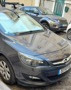 Opel Astra Notchback