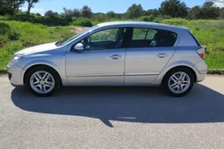 Opel Astra 1.3 Diesel-Literalmente impecável-Oportunidade!