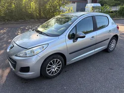 Voiture207phase 2.1.4essence