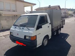 Mitsubishi L300 2.5td 3lug com direção assit