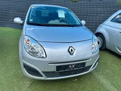 Renault Twingo II 1.2i 16v 75cv