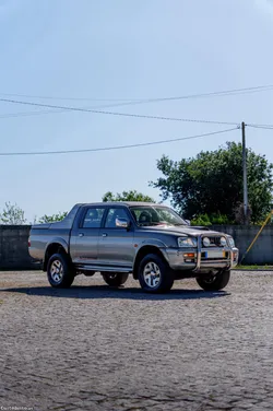 Mitsubishi L200 (K74tgjenxfl6)