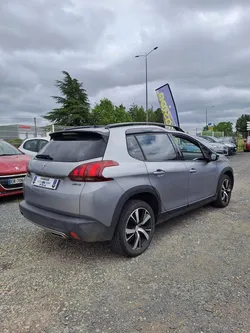 Peugeot 2008 1.2 pure tech 110 allure eat 2017