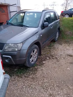 Suzuki vitara 1.9 ddis ( bruit bas moteur vente en l etat )