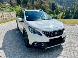 Peugeot 2008 1.6 - 120cv Allure