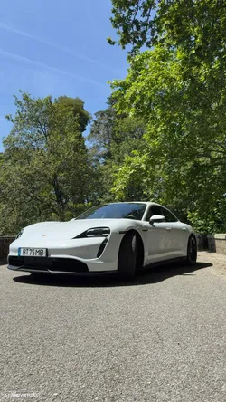 Porsche Taycan 4S bateria Performance Plus