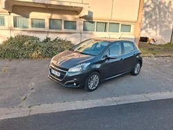 Peugeot 208 1.2 e-Thp 110 CV Allure BOÎTE AUTOMATIQUE Garantie 3mois