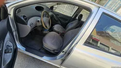 Toyota Yaris 1.0 16v