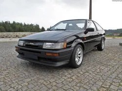 Toyota Corolla GT Twin Cam 16V (AE86)