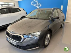 SKODA Octavia Combi 2.0TDI Ambition Plus DSG 110kW