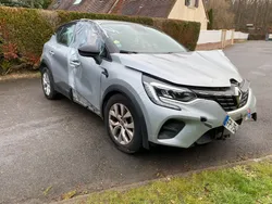 RENAULT CAPTUR accidenté