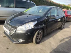Peugeot 208 1.6 hdi accidentée