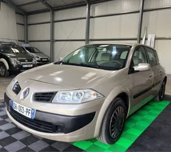 Renault megane 1.9 dci / clim / kit distribution neuf / révisée et garantie 12 mois