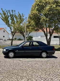Mercedes-Benz C 180 Elegance
