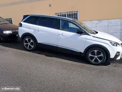 Peugeot 5008 1.2 PureTech Allure EAT8