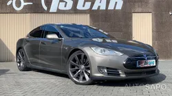 Tesla Model S 70D de 2015