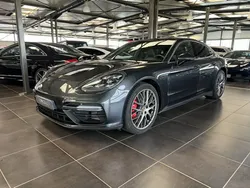 Porsche Panamera (2) Turbo