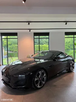 Jaguar F-Type 2.0 i4 R-Dynamic Black