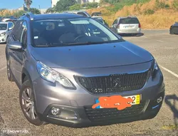 Peugeot 2008 1.2 PureTech Signature