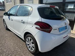 Peugeot 208 bluehdi 75 style