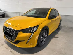 Peugeot 208 1.2 130CH S&S GT – Jaune Faro – TOIT PANO – Sièges Chauffants –