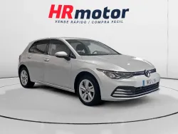 VOLKSWAGEN Golf 1.0 eTSI Life DSG 81kW