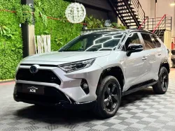 Toyota RAV 4 2.5l 220H Black Edition 4WD