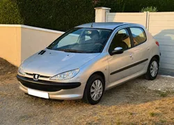PEUGEOT 206 1.4 HDi 68 ch – Distribution neuve – Faible consommation