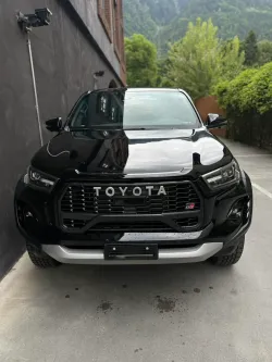 TOYOTA Hilux Doble Cabina GR Sport