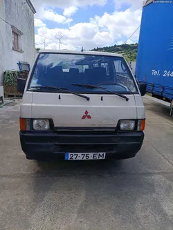 Mitsubishi L300 9 lugares