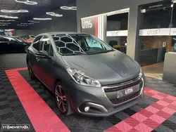 Peugeot 208 1.2 PureTech GT Line
