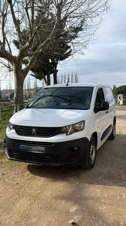 Peugeot Partner 1.5 BlueHDi 100 – 59 900 km – 2020 – Très bon état