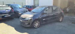Clio 3 1.6 16V 110CH - Garantie - Reprise - Possibilité de paiement 3, 4 ou 10 fois* et Financement en 12, 24 ou 36 mois