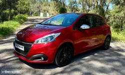 Peugeot 208 PureTech 82 Stop & Start Signature