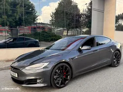 Tesla Model S 100 kWh Long Range Plus AWD